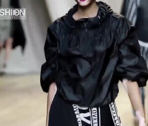 Winnie Harlow not Nude Model (2018)