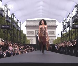 Winnie Harlow not Nude Model (2018)