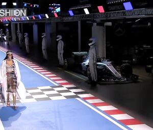 Winnie Harlow not Nude Model (2018)