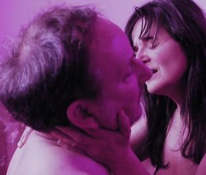 Maria Hofstatter nackt sex – Einsamkeit und Sex und Mitleid (2017)