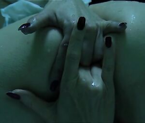 Fiorella Rubino pussy close-up - I Am The Way You Want Me (1999)