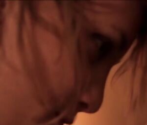 Anael Snoek nude - Albedo (2011) Bath scene