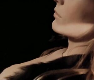 Je suis une nymphomane - Vintage Sexy Lesbian Video