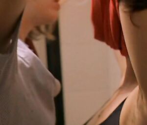 Lesby Hot Scene - Benzina