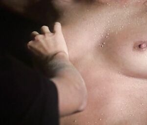 Lesby Sex Scene - Caged - Le prede umane