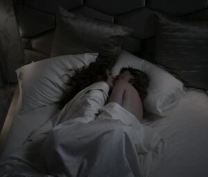 Philip K Dicks Electric Dreams - Hot Lesbian Scene