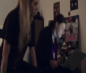 Short Lesbian scene - Bad Girl