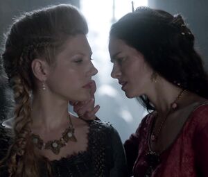 Vikings - Lesbian Kiss Scene