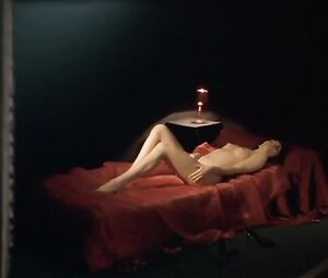 Choses Secrètes - Explicit Solo Scene