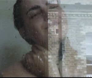 Girl Masturbating in Shower - Como Esquecer