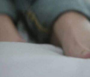 Shortwave - Solo Girl Scene