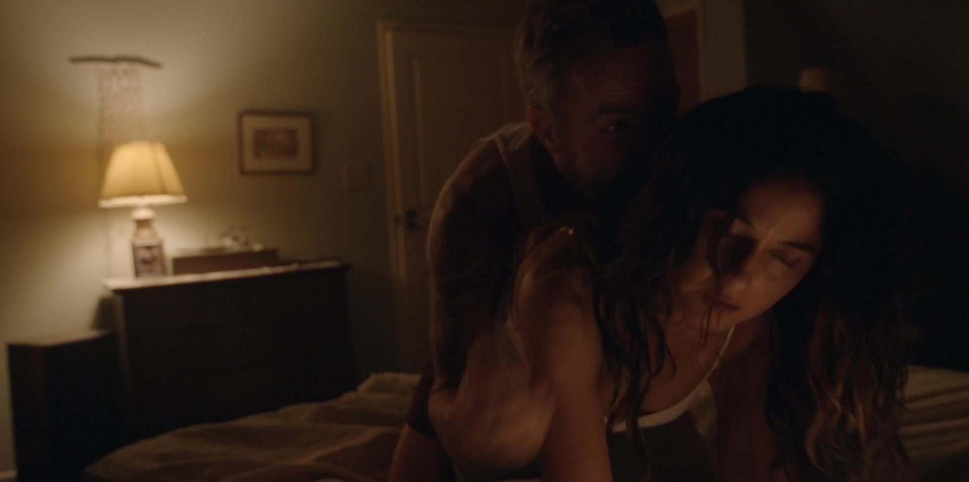 Emmanuelle chriqui sex scene