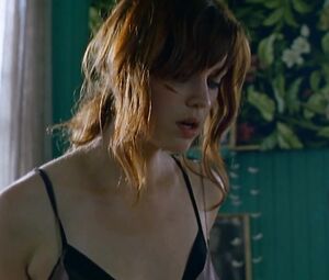 Polly Shannon, Lauren Lee Smith nude - Lie with Me (2005)