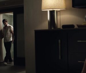 Zawe Ashton, Rene Russo nude - Velvet Buzzsaw (2019)