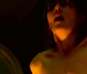 Lisa Carlehed nude - Aminas breve (2017)