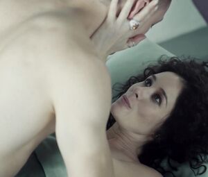 Olga Sutulova naked - Soderzhanki s01e02 (2019)