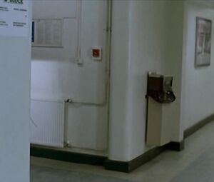 Charlotte Gainsbourg, Jo McInnes, Lucy Harrison nude - Ma femme est une actrice (2001)