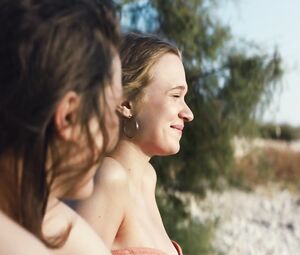 Caro Cult, Amelie Plaas Link nude - Interrail (2018)