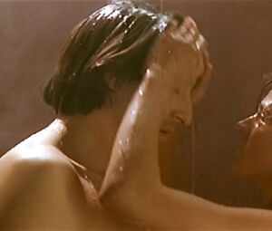 Emma Suarez, Silke nude - Tierra (1996)