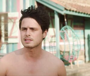 Manon Allender nude - Deutsch les Landes s01e04(2018)