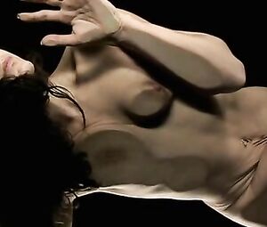 Audrey Dana, Annelise Hesme nude - Nos amis les Terriens (2007)