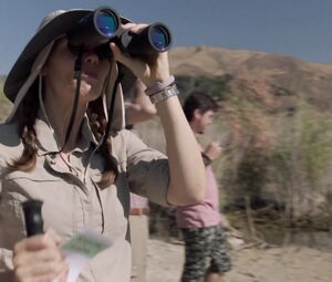 Juliette Lewis nude - Camping s01e01 (2018)