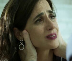 Adriana Esteves, Mariana Lima nude - Assedio s01e03 (2018)