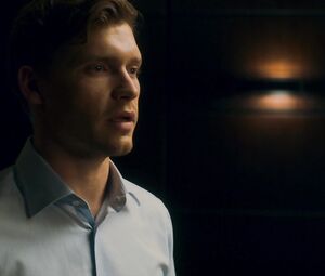 Katrine De Candole nude - MotherFatherSon s01e01 (2019)