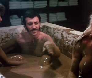 Edy Williams, Natalie Main, Ann Chatterton, Judith Geller - Classic Nude Scenes - Hellhole (1985)