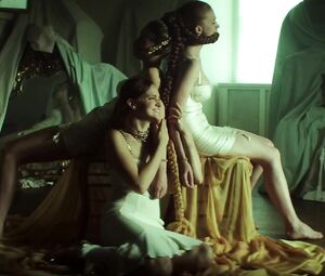 Madeline Brewer, Sarah Hay, Imogen Waterhouse nude - Braid (2018)
