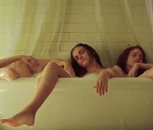 Madeline Brewer, Sarah Hay, Imogen Waterhouse nude - Braid (2018)