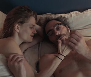 Romane Bohringer nude - L'amour flou (2018)