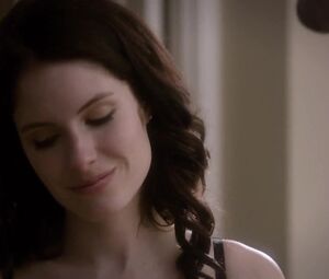 Olivia Grace Applegate naked - Driven s01e04 (2018)