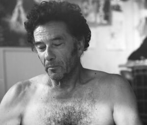 Jessy Moravec naked - Lasst die Alten sterben (2017)
