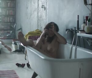 Marta Malikowska nude - Slepnac od Swiatel s01e01 (2018)