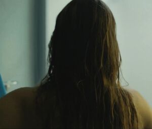 Irina Martynenko nude - Proigrannoe mesto (2018)