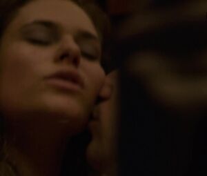 Julia Rosnowska, Pamela Adamik nude - Drogi Wolnosci s01e12 (2018)