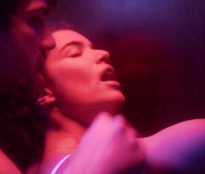 Alice David, Sabrina Ouazani, Charlotte Gabris naked - Demi soeurs (2018)