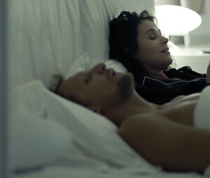 Olga Sutulova naked - Soderzhanki s01e01 (2019)