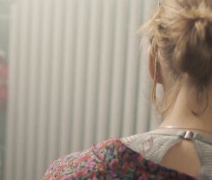 Jytte-Merle Bohrnsen, Luise Heyer nude - Einmal bitte Alles (2017)