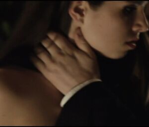 Tereza Vitu nude - Bez doteku (2013)