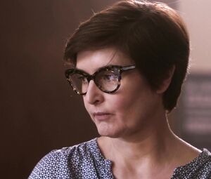 Nathalie Odzierejko nude - Sam-s03e02e06 (2019)