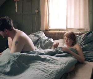 Laura Tonke nude - Bist du glucklich (2018)