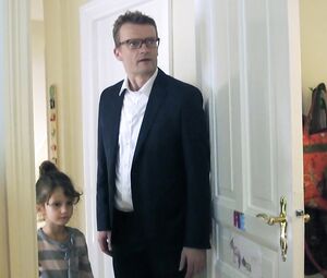 Simone Colling, Shondrella Avery, Mia Lyhne nude - Klovn Forever (2015)