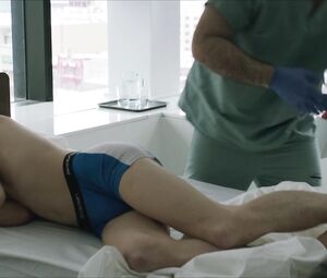 Maxime D.-Pomerleau nude - Prends-moi (2014)