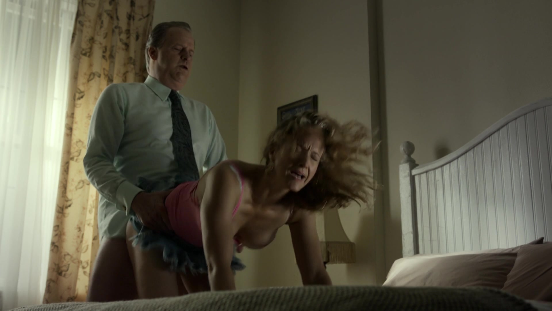 Annie Parisse, Katie Finneran, Ella Rae Peck nude - The Looming Tower  s01e08 (2018) Video » Best Sexy Scene » HeroEro Tube