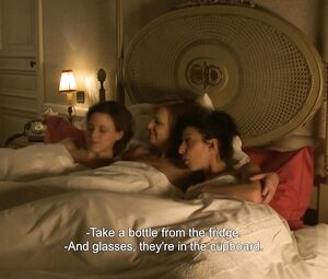 Isabelle Prim, Anna Sigalevitch, Fabienne Babe nude - Que le diable nous emporte (2018)