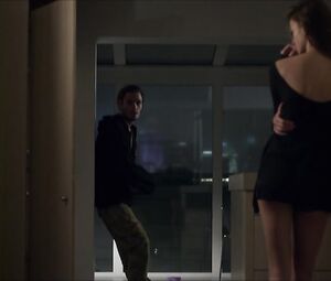 Malgorzata Mikolajczak, Magdalena Wolenska nude - Reakcja lancuchowa (2017)