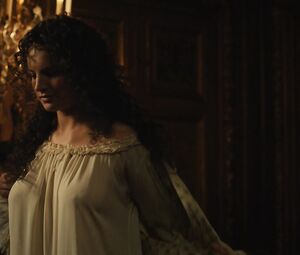 Victoire Dauxerre nude - Versailles s03e01-02 (2018)