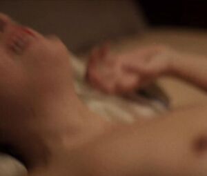 Ambre Bremond naked - Je suis un apprentissage (2018)